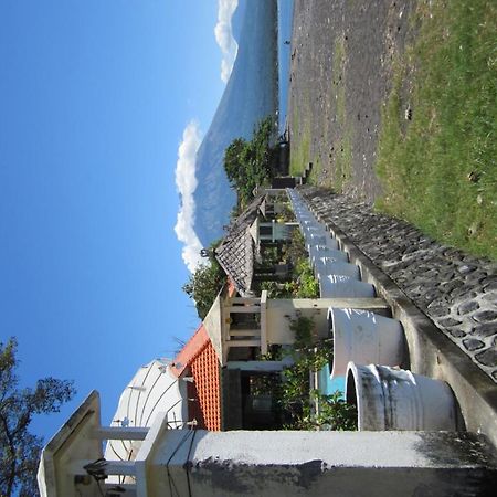 Kembali Beach Bungalows Amed Exteriör bild